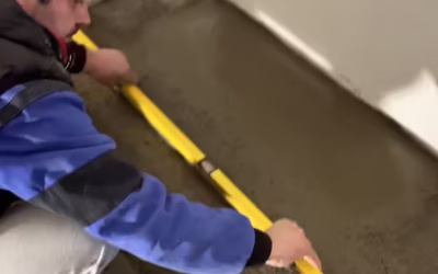 Rekonstrukce domu – betonová podlaha